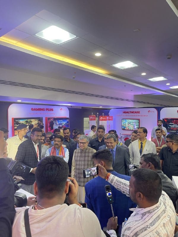 insideedge102's tweet photo. I am very happy to see that now Airtel 5G has come in Bhubaneswar which is very happy for me and now they are promoting new technology.
Airtel5G Plus In Bhubaneswar https://t.co/4iu46lUFUn
