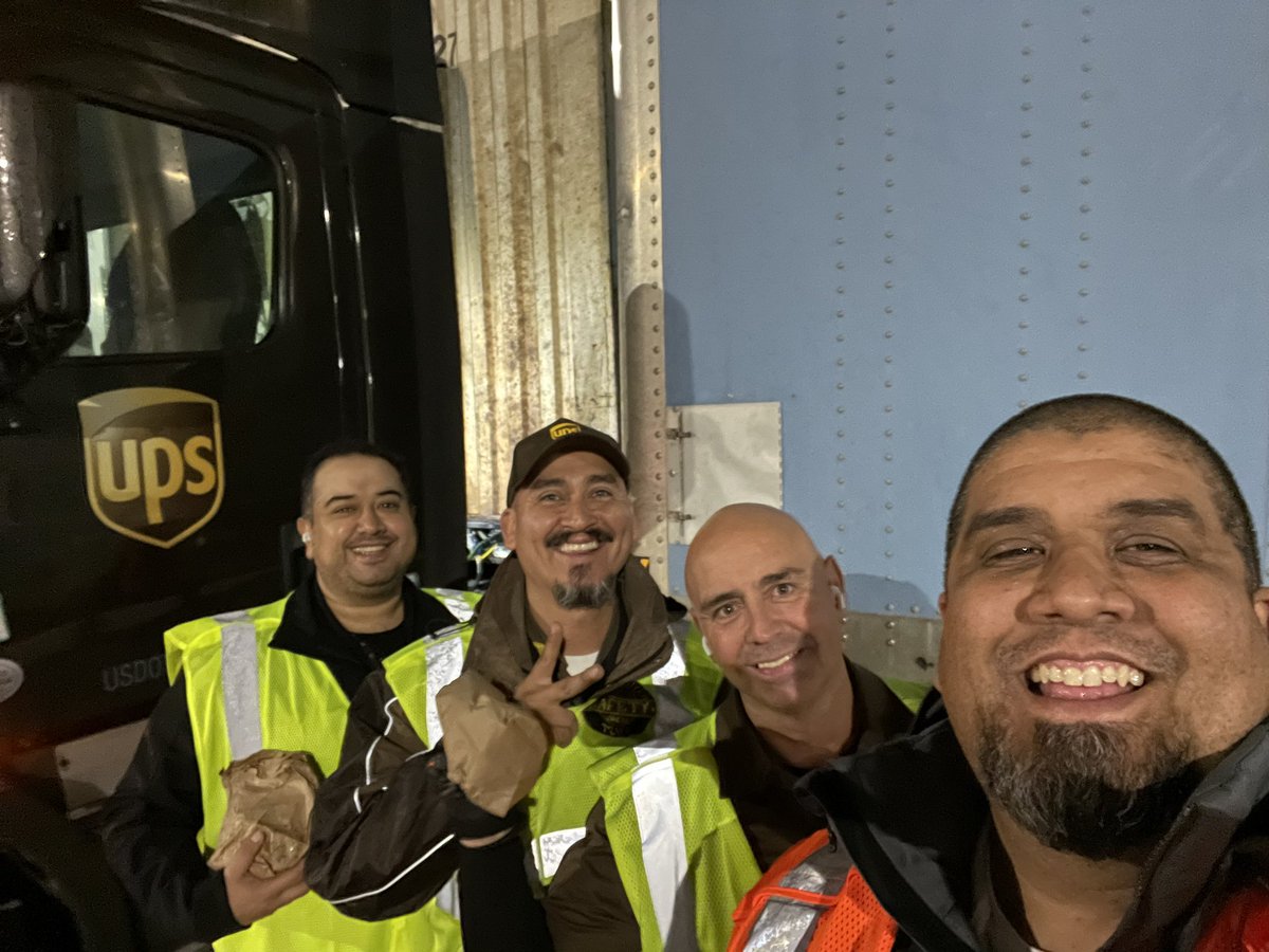 Rain or shine! Ontario Feeder Safety blitzing the yard! These drivers got caught working safe! The storm is here…..road, load, weather and speed…..adjust, adjust, adjust! @divine2wincom @logisticsboss @jhartups @UPSOntarioDDST @abarboza_31 @melirere @UPSCERCAsafety