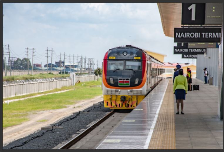 bodo_immink's tweet photo. The promotion of #RenewableEnergies and increased #EnergyEfficiency remain priorities of the Government of #Kenya.
We will continue our support to sustainable, low-cost electricity as well as to #innvoative mobility! @EnergyMinK with @giz_gmbh!
#NDCs #eMobility #ClimateAction https://t.co/BenwEZoivo