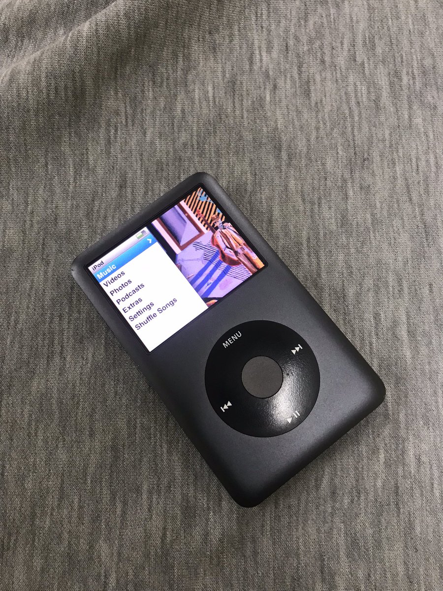 helloyoyeahh's tweet photo. 🖤iPod classic gen6(160gb)
📸2,500 b.-(รวมส่งแถมสายชาร์จ)

รายละเอียดเครื่อง
สีดำเทา หล่อๆ ดุดันไม่เกรงใจใคร
ความจุ160gb
ต่อ👇
#ไอพอด #ไอพอดคลาสสิค #ไอพอดคลาสสิคมือสอง #ไอพอดคลาสสิค6 #ipod #ipodvdo #ipodclassic6 #ipodclassic6thgen #ipodclassic160gb https://t.co/xp0inXezzY