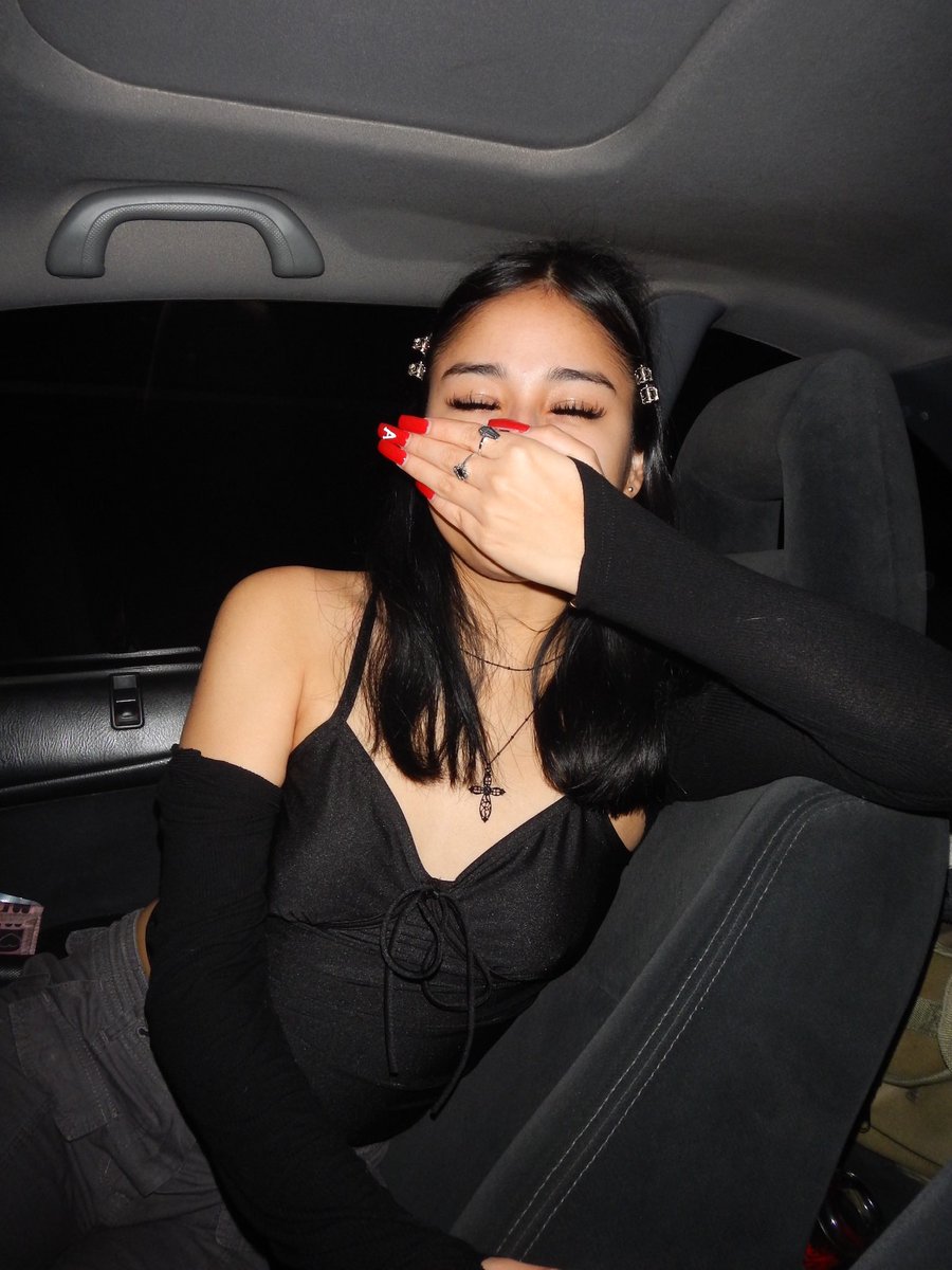 pimpxesssa's tweet photo. https://t.co/5tDxxdMdz0