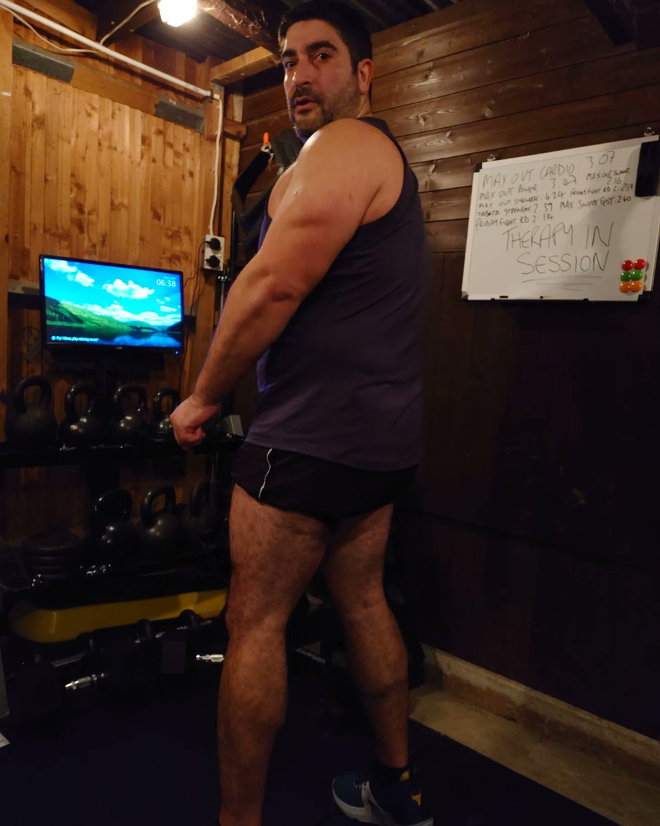 SicilianFitness's tweet photo. I just love working out, fam.
๐
#GetFit #FitnessLifestyle #HealthyLifestyle #Fitspo #FitFam #Fitness #WeightLoss #FitnessMotivation #FitnessJourney #CaloFit #BodyBuilding #BodyBuilder #FitnessJunkie #Legs #LegDay #Quads #Squats #Glutes #Deadlifts https://t.co/TmAwNXBeUM