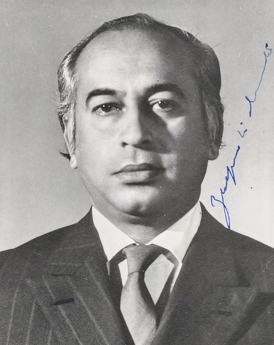 MuradAliShahPPP's tweet photo. Visionary leader; Pakistan’s strongest advocate; hope to millions of Pakistanis.
The man - the legend #SZAB 

Prime Minister Zulfikar Ali Bhutto shaheed - a giant among men. #SalaamQuaidEAwaam https://t.co/eHDD0OrWoK