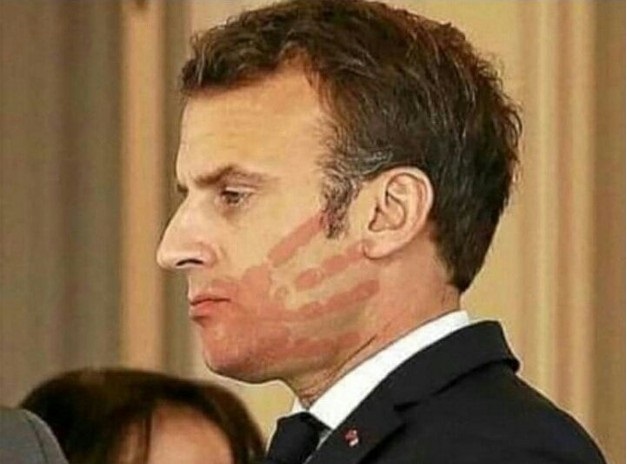 Fils2Psy's tweet photo. #MacronDansLePetrin #BoulangersEnColere
La seule bonne question à se poser :
- #Macron va-t-il se prendre un pain ? https://t.co/EqkFzQVhXP