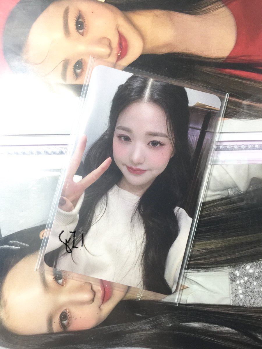 iukungyaz's tweet photo. ( ♥︎ ) love mail from @mxowui !

         hello ! wonyoung is home :D thank you so much for letting me adopt the set, she's utterly lovely. thank you as well for packing the pcs with care ! until our very next 💒

         #solcartz ☆ #fromdior https://t.co/BldkUGVXNi