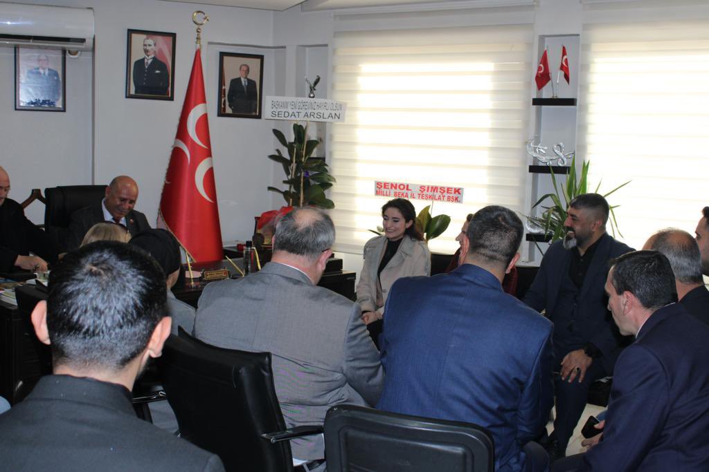 DiyarbakBsk's tweet photo. Milliyetçi Hareket Partisi Diyarbakır İl Başkanlığımızı ziyarete gelen Milli Beka Hareketi Güneydoğu Bölge Müdürü Mehmet Çelik, Diyarbakır İl Başkanı Şenol Şimşek ve beraberlerindeki heyete ziyaretlerinden ötürü teşekkür ediyoruz. https://t.co/BpWHmlSjkr