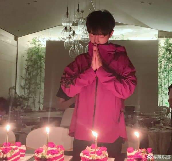JJan2405's tweet photo. #happybirthday 0105 https://t.co/O42dDMVVRX