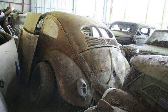 Volkswagen4ever's tweet photo. 😱😱#vw #volkswagen #beetle #splitoval #splitty #ThrowbackThursday #thursdaymorning https://t.co/QupaE8Q9NI