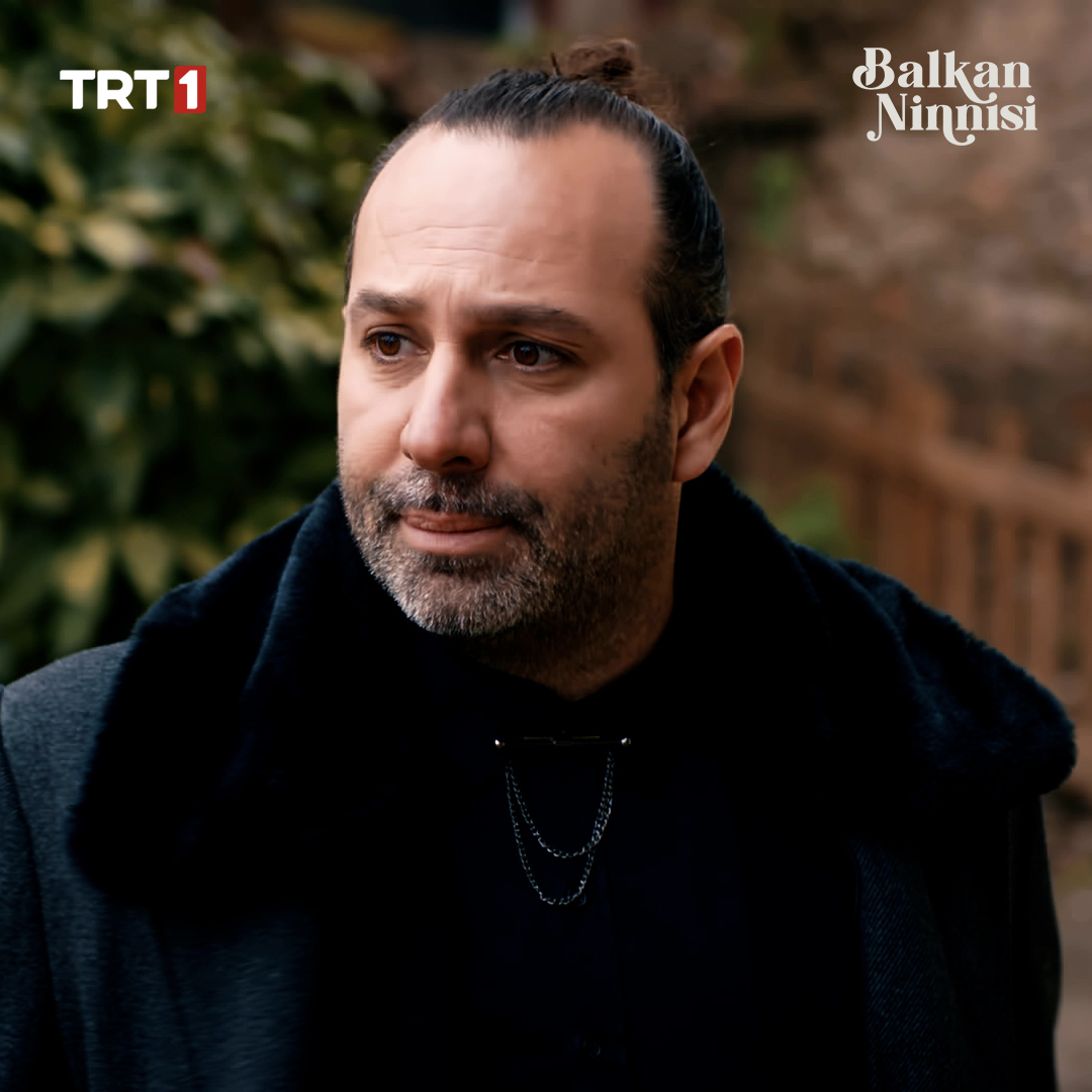 Konağın yeni sahibi mi? 👀

#BalkanNinnisi final bölümüyle bu akşam 20.00’de #TRT1’de 🌊
<a href="/trt1/">TRT 1</a>