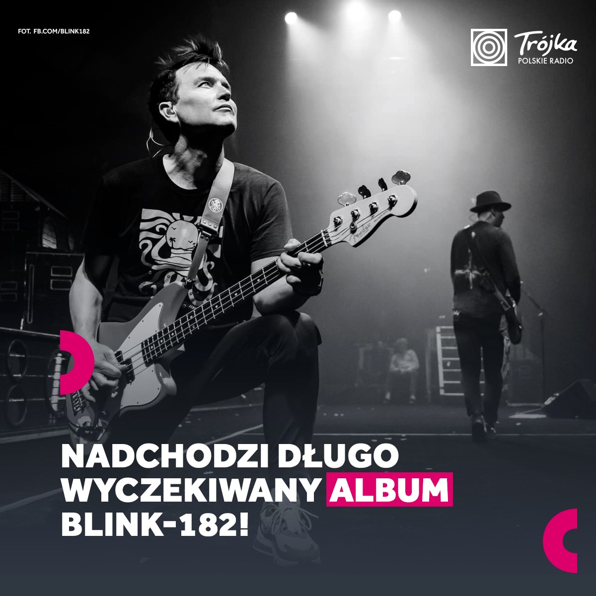 RadiowaTrojka's tweet photo. 🎸 Tom #DeLonge twierdzi, że nowy album blink-182 jest „najlepszym, jaki kiedykolwiek stworzyli” Współwokalista i gitarzysta, który dołączył do pop-punkowego zespołu po siedmiu latach w październiku 2022 roku, udostępnił post na Instagramie w zeszłym tygodniu.#blink182 https://t.co/Bk8WuuoVNk