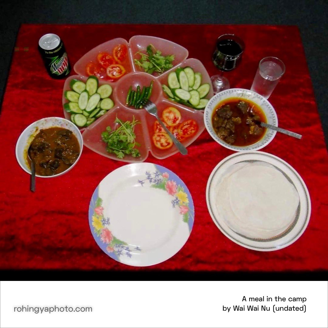 A meal in the #Rohingya #refugee camps. Image by <a href="/waiwainu/">Wai Wai Nu</a> 

#Myanmar #Bangladesh