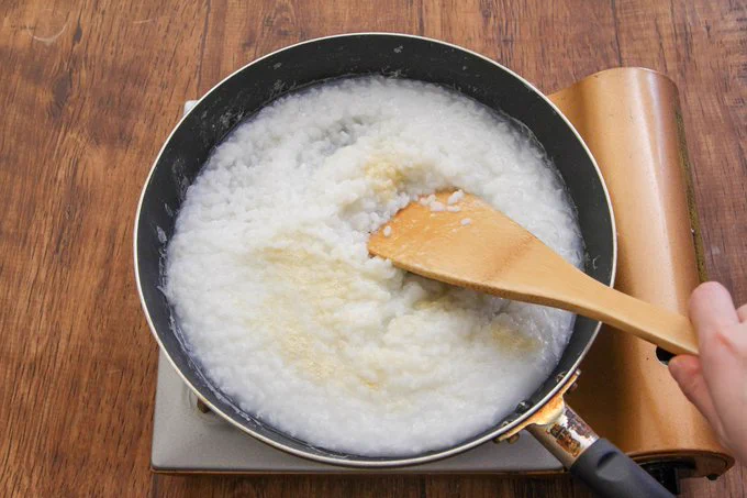 少ない種類の材料で作れて、しかも簡単な工程ばかり！とっても美味しそうな「お粥」レシピ！