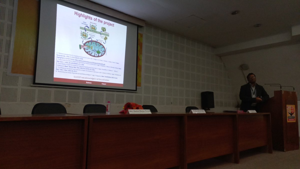 Punam_Bhargava's tweet image. #Scientists are ready for a #surgicalstrike in #cancercell to explore anti-cancer drug inside the body.

During #GUJCOST organized #STI Ecosystem for #Societal Development, Dr Sudipta Basu @iitgn presented the societal implication of project funded under #STIPolicy of #Gujarat.