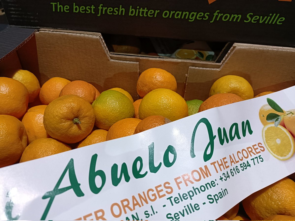 It's Seville orange season!
Catch them while you can, they won't hang around for long.

#seville #marmalade #doleglasgow #dole #scotland #glasgow #fruitmarket