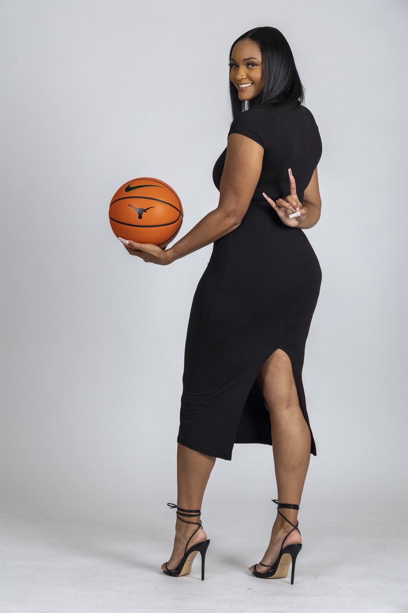 Half Virgin💦's Threads Thread Reader App