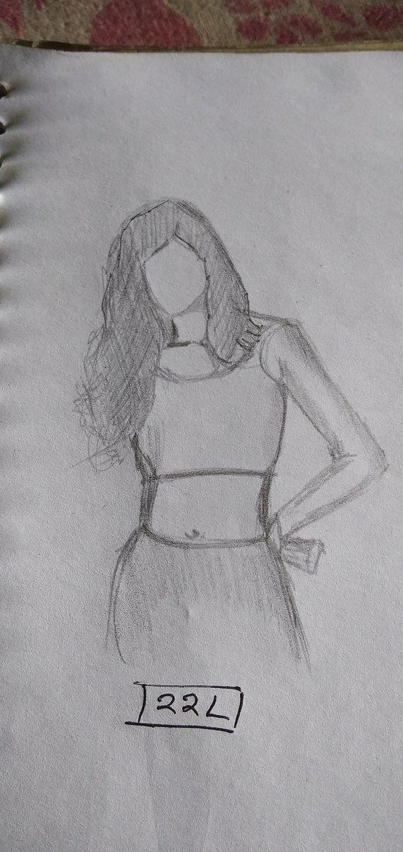 Rocky52015543's tweet photo. Practice ☺...
#denyart #deny #art #roughwork #sketch #drawsome https://t.co/nkNPE36QPu
