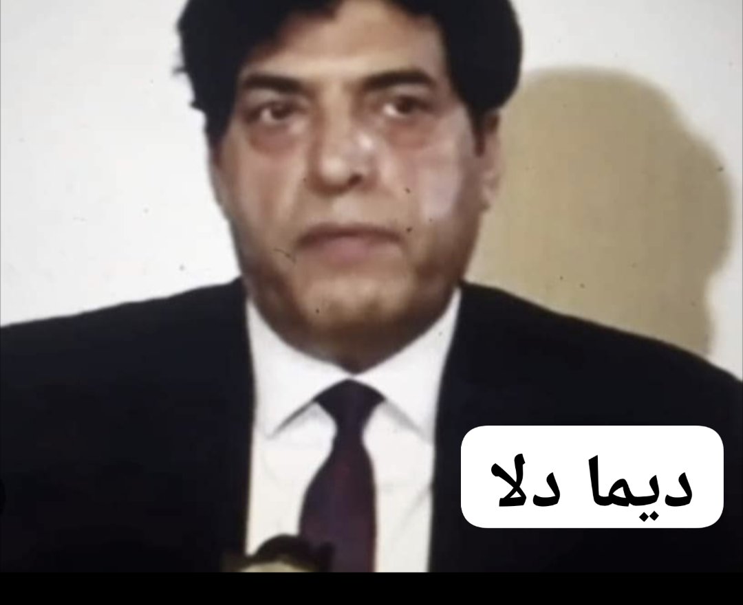 zain_189's tweet photo. @khurram143 @Aakbar84 عمران خان پر قاتلانہ حملے کرنے والے مجرم کے وکیل کی پریس کانفرنس کون نشنل ٹی وی پر دکھا 
دیما دلا شراب اور طاقت کے نشہ میں بلکل پاگل ہوچکا ہے
اس حرامزدے کا انجام باجوہ سے بھی زیادہ برا اور عبرتناک ہو گا https://t.co/kBm3eJMSZQ