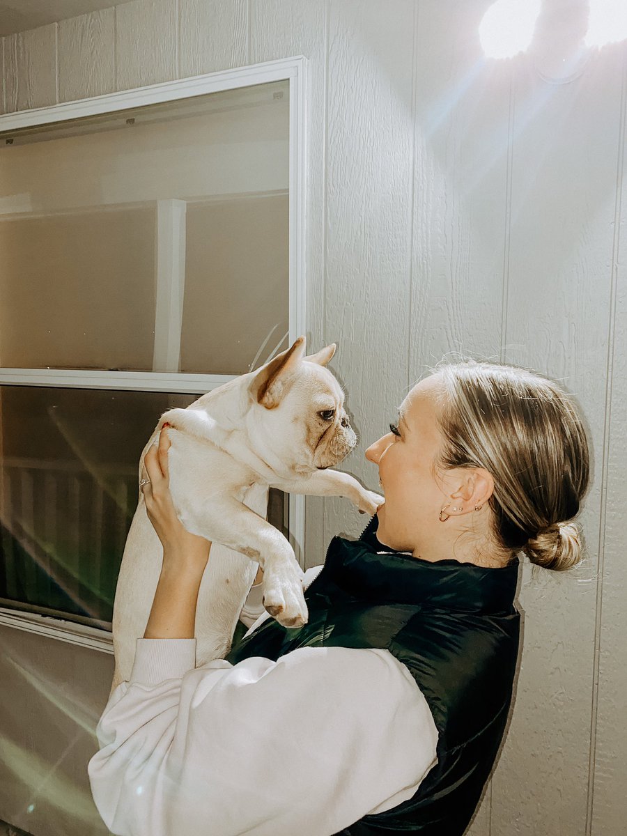 hvnofz's tweet photo. #dogmom https://t.co/Dx4nPPmuon