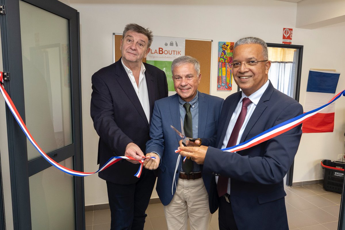 🎉L’épicerie solidaire LaBoutik à la Réunion, portée par l'AAPEJ a inauguré ses locaux en présence de Cyrille Melchior, président du Département, et Jean-Marc Borello, président du directoire du Groupe SOS.