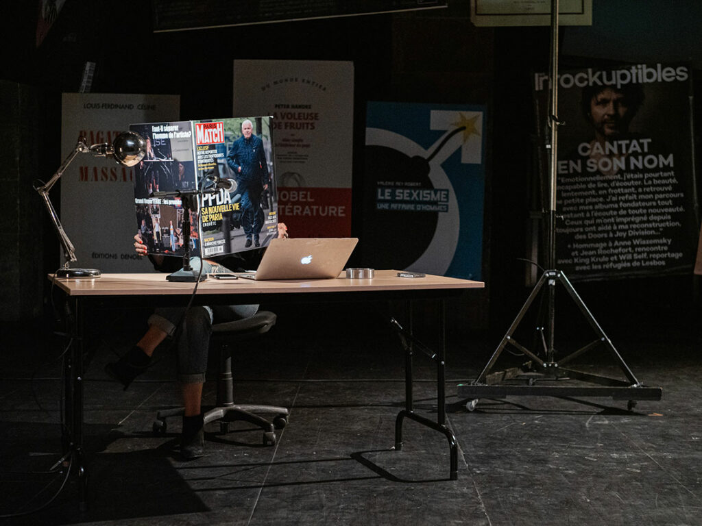 les2bureaux's tweet photo. ❓ FAUT-IL SEPARER L'HOMME DE L'ARTISTE ? A LYON 
D'Etienne Gaudillère &amp; Giulia Foïs

➢ LYON - Théâtre Point du Jour  : les 16 janvier à 20h, 17 janvier à 11h &amp; 16h, 18 janvier à 20h, 19 janvier à 14h &amp; 20 janvier à 20h https://t.co/G3uzi8TLem