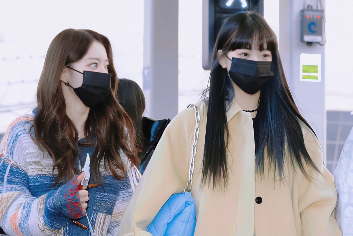 labyrinthpjh's tweet photo. 230105  ICN  ✈️

#미야와키사쿠라 #사쿠라 #宮脇咲良 #Miyawakisakura #르세라핌 #Lesserafim https://t.co/uoM3fxmJg3