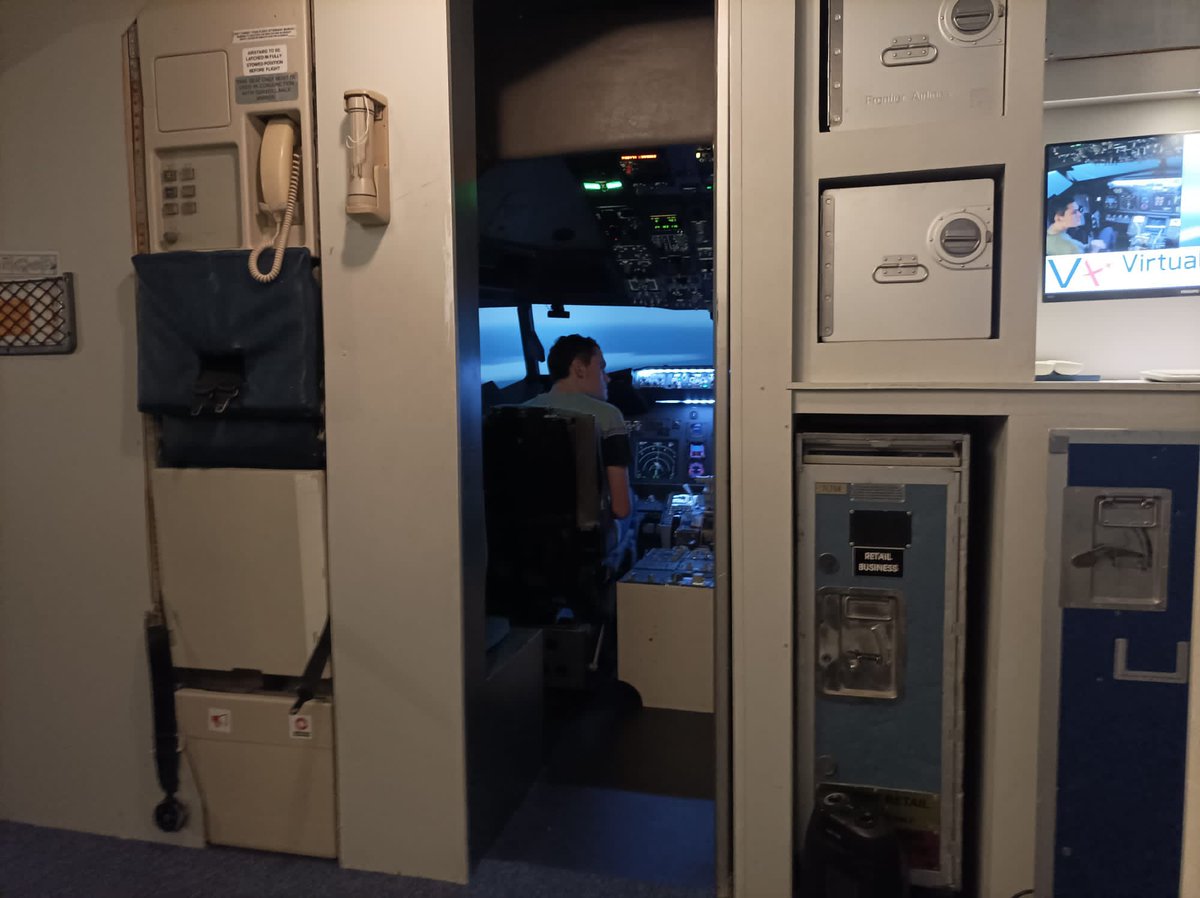 Oh look it’s captain Josh Bell ✈️✈️ 🌟🌟