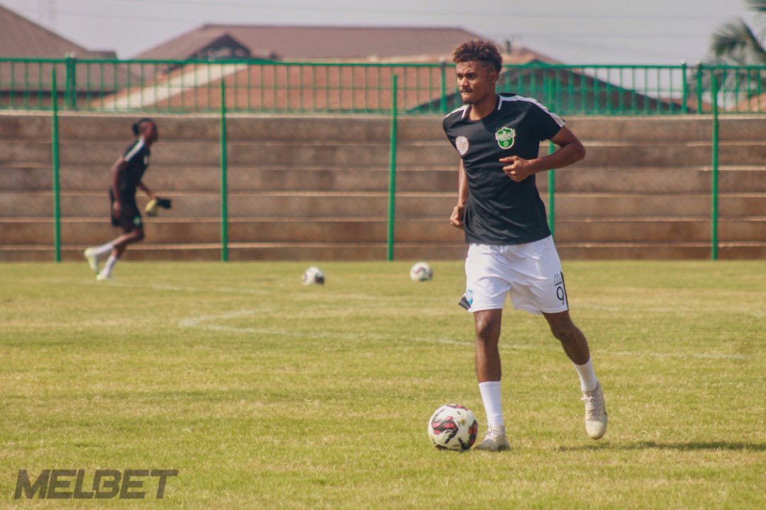 william_vandijk's tweet photo. Prepping ahead of our weekend game against Medeama ⚽️
#stillbelieve ☝️ #vandijk9 #goalengineer⚽️⚙️ https://t.co/qSmJ3gZpdi