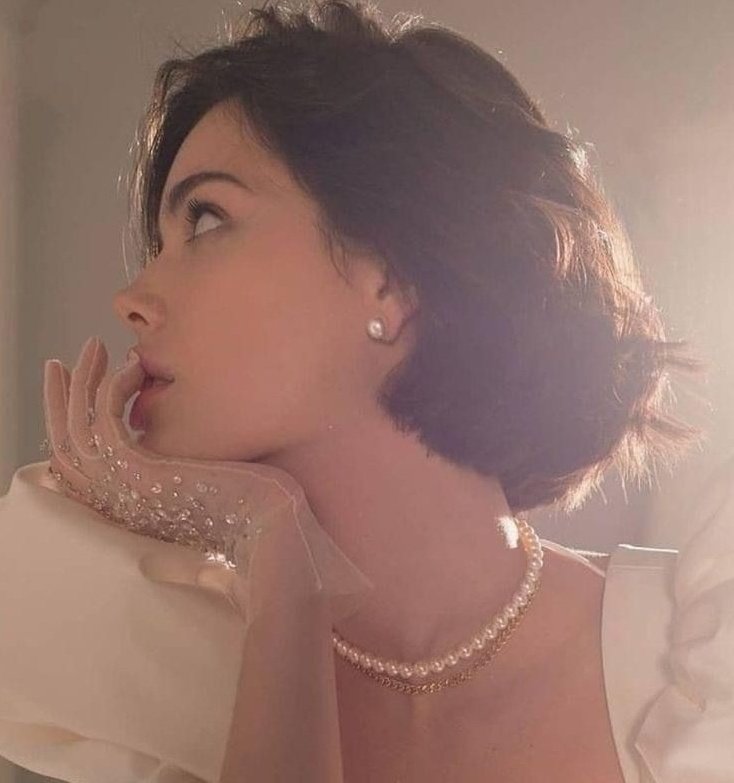 ㅤ
ㅤㅤㅤㅤ
                ♡ ⎯⎯⎯ Vannah.⠀
          ⎯⎯⎯⎯⎯⎯⎯⎯⎯⎯⎯⎯⎯⎯⎯
ㅤ      📍 04:52 - Okada Mnl.
           New Year's Gala.
ㅤ