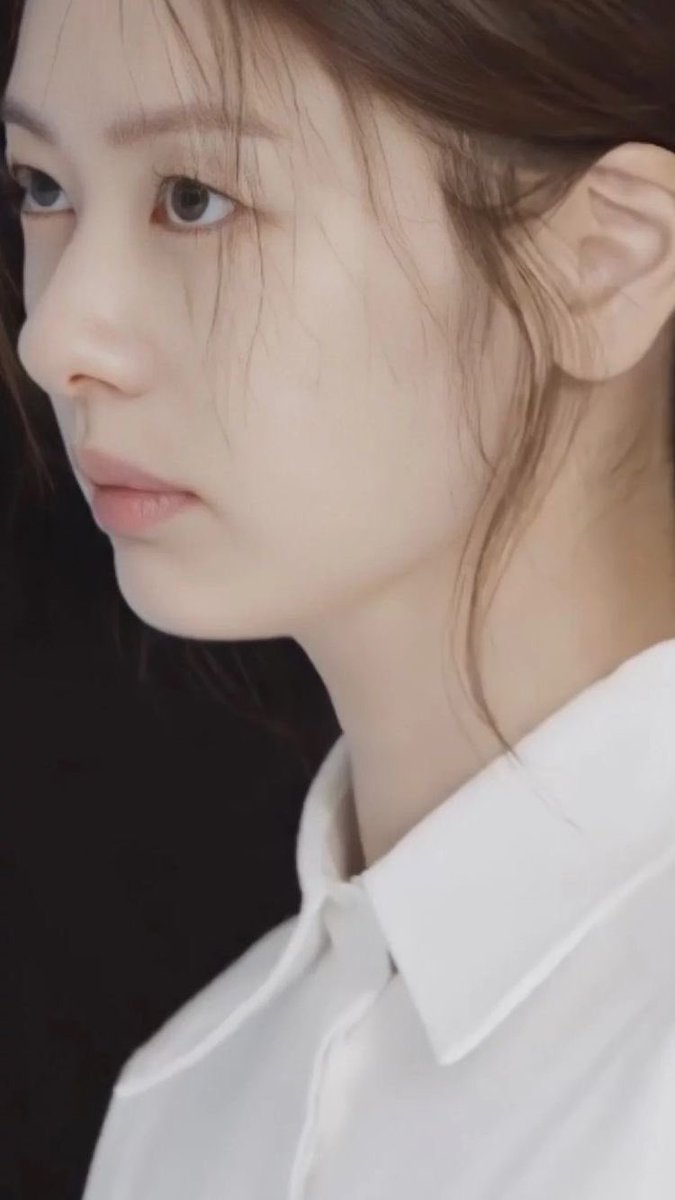BuyeonsCult's tweet photo. #JungSoMin already has 2.6M followers on Ig. ❤️ Every time she posted on Ig update she always gained 100,000 followers on IG. Deserve.❤️❤️ https://t.co/jO4YLc3Cox