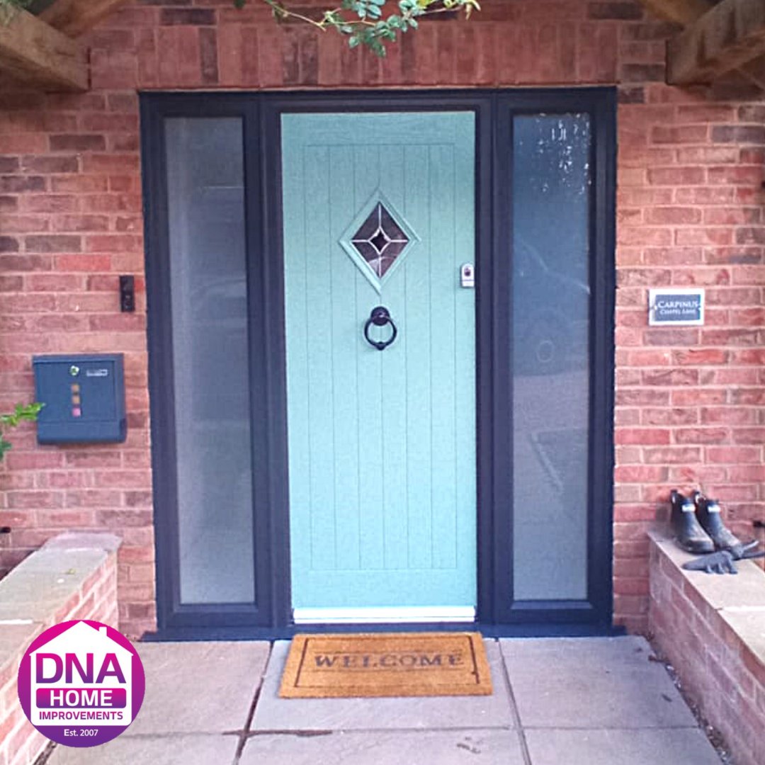dnahomeimprove's tweet photo. Change your style this year with a brand new front door 

Treat yourself to a new composite door to welcome the new year!

Call 📞 01270 848610 to book your FREE QUOTE

#NewDoor #CompositeDoor #RockDoor #EnergyEfficientDoor #HomeImprovements #HomeOwner #HomeReno #Crewe #Cheshire https://t.co/TVmnzqWNNX