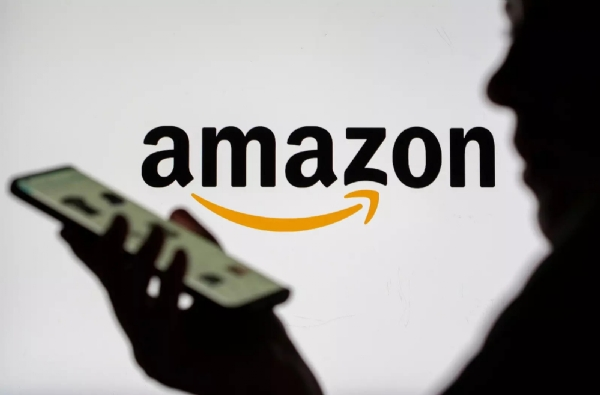 eNewsBharati's tweet photo. #Amazon to #layoff over 18,000 employees citing 'uncertain economy'

According to reports, the majority of the cuts would be in #AmazonStores operations and its People, Experience and Technology team. https://t.co/XzT3l1gLS3
