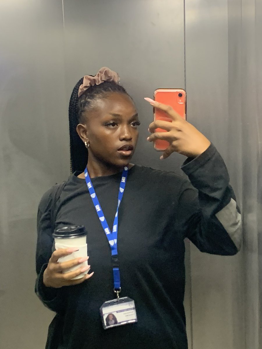 Loluwa24's tweet photo. Forehead on display🫣 https://t.co/ng3sPEuqtk