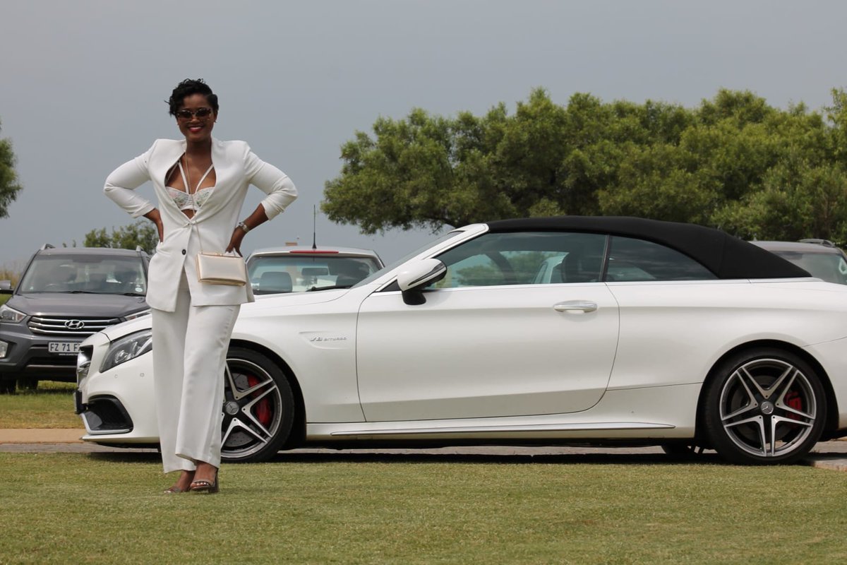 PUNNYLUV's tweet image. I&apos;m back #2023vibes 🥂