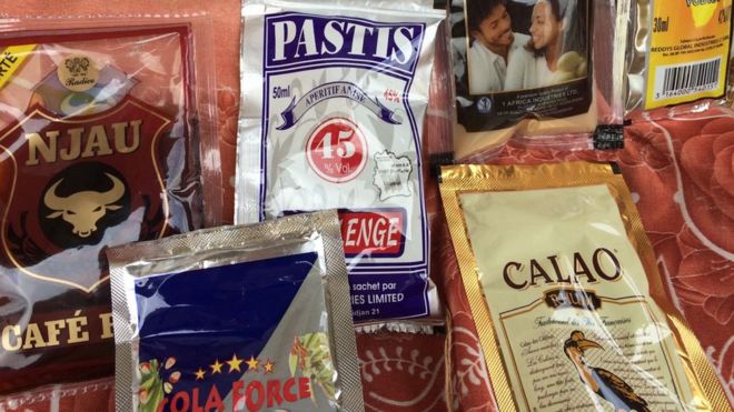 Kaba Martin (@kabamartin) on Twitter photo Chaque jour au lever, Awia Bilgo fait un tour dans un kiosque assez connu dans les environs du marché central de Pô pour la dose matinale d’alcool frelaté avant de commencer la journée... A suivre, un reportage sur l'alcool frelatée à Pô fb.watch/hSiN29M_sI/ via <a href="/FacebookWatch/">facebookwatch</a> Chaque jour au lever, Awia Bilgo fait un tour dans un kiosque assez connu dans les environs du marché central de Pô pour la dose matinale d’alcool frelaté avant de commencer la journée... A suivre, un reportage sur l'alcool frelatée à Pô fb.watch/hSiN29M_sI/ via <a href="/FacebookWatch/">facebookwatch</a>