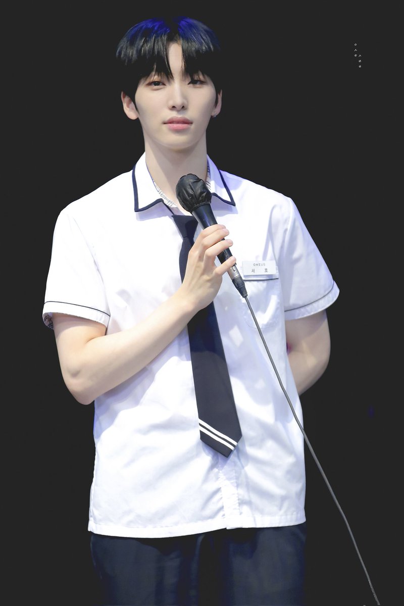 leeseohoS2's tweet photo. #서호 #원어스 https://t.co/pHJn4NY37R
