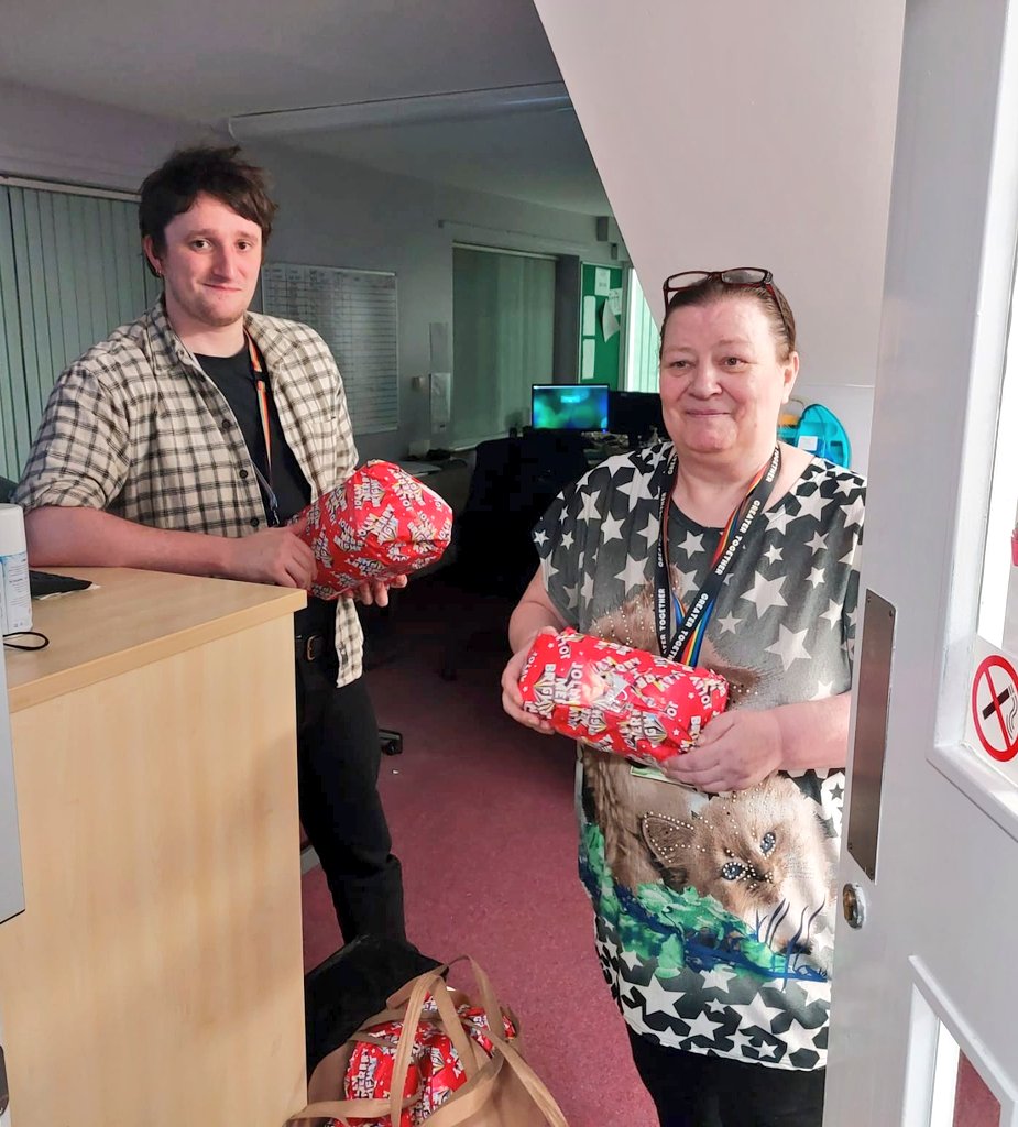 Mad Dogs Homeless Project tweet media