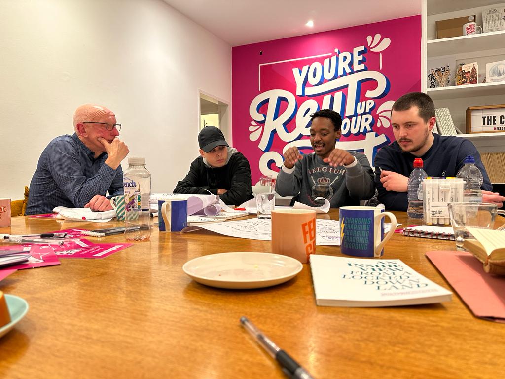 RightUpRStreet's tweet image. What a fantastic way to start the new year - seeing #RUOSHQ full of amazing creative folk 🤩
Doncaster’s #Read2Write and #GSD are collaborating on something very special - we can’t wait to share more 🙌 #CreateYourPlace @ace_national @ace_thenorth @MickJenx @IndigoGoblin