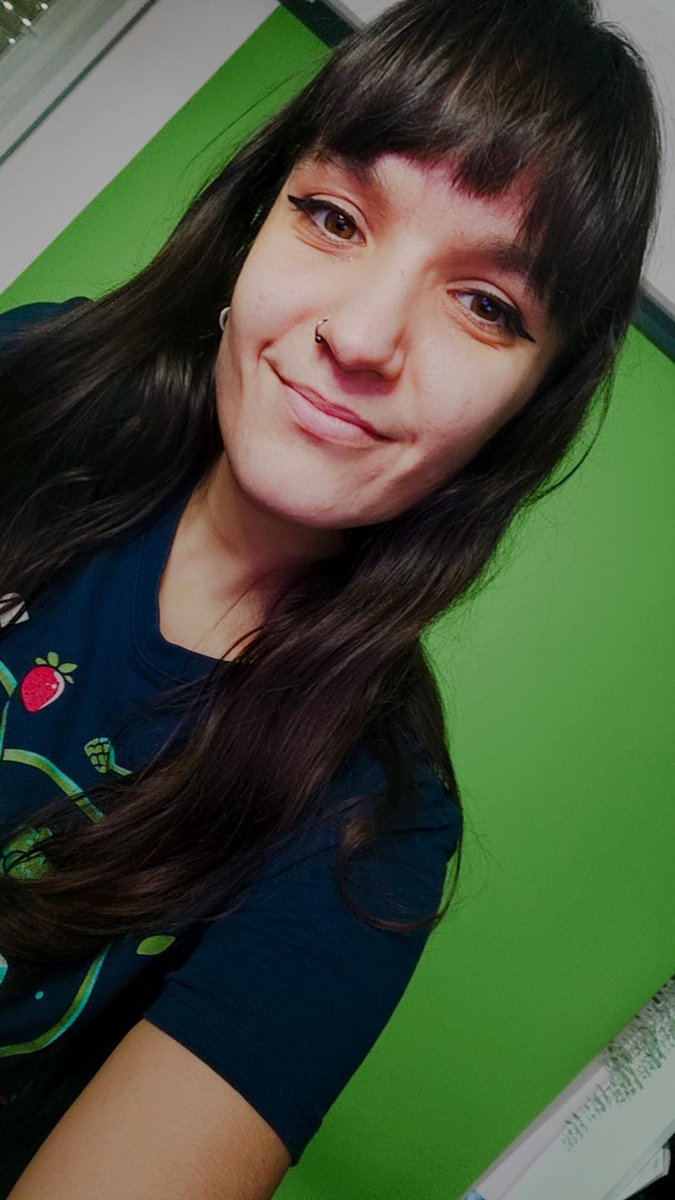 No nos vemos desde el año pasado🙈 (clap) PRIMER DIRECTO DEL AÑOOO twitch.tv/jessilefty