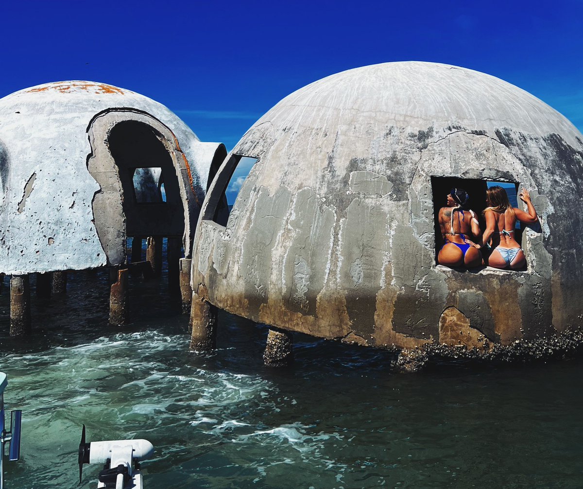 KYoungOutdoors's tweet photo. #ThrowbackThursday because we’re all missin’ the dome homes! Always had to stop by on a charter or Eco Tour! #FightbyNight #MarcoIsland https://t.co/IYkThj0A07