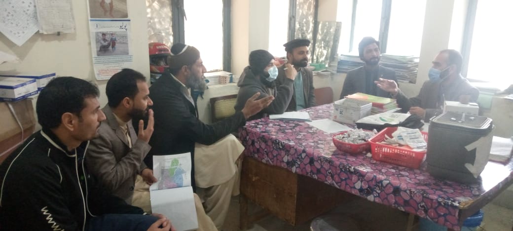 ADLocalgov's tweet photo. صوبائی حکومت، ڈپٹی کمشنر صوابی اور اسسٹنٹ ڈائریکٹر لوکل گورنمنٹ تحصیل ٹوپی جناب راشد اسلم  صاحب کی ہدایات کےمطابق تحصیل ٹوپی میں آنے والے پولیو کمپین کے سلسلے میں آج مورخہ 05 جنوری 2023 کو  یوپیک میٹنگ منعقد ہوا جس میں ویلج ونیبر ہڈ کونسلز  کے سیکرٹریزوجملہ سٹاف نے بھی شرکت کی۔۔ https://t.co/O9kMxA8EX4