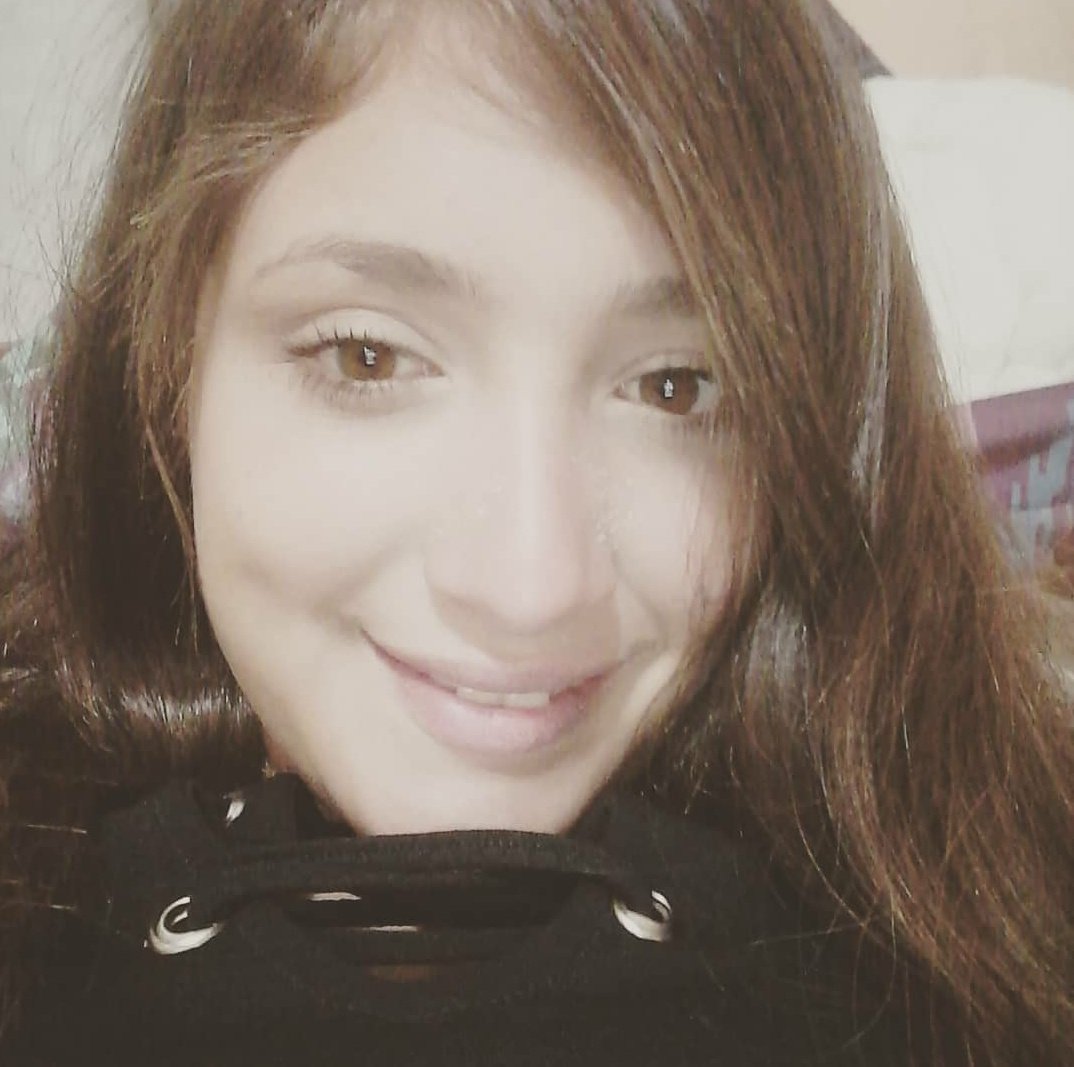 LucyPN's tweet photo. Para mí prima Mariela Sandoval, de 22 años, hospitalizada en el Oncológico de Valencia, se requieren 12 donantes de sangre. Nos faltan 8. 

Por favor 🙏🏻 https://t.co/DRRLdXD50N