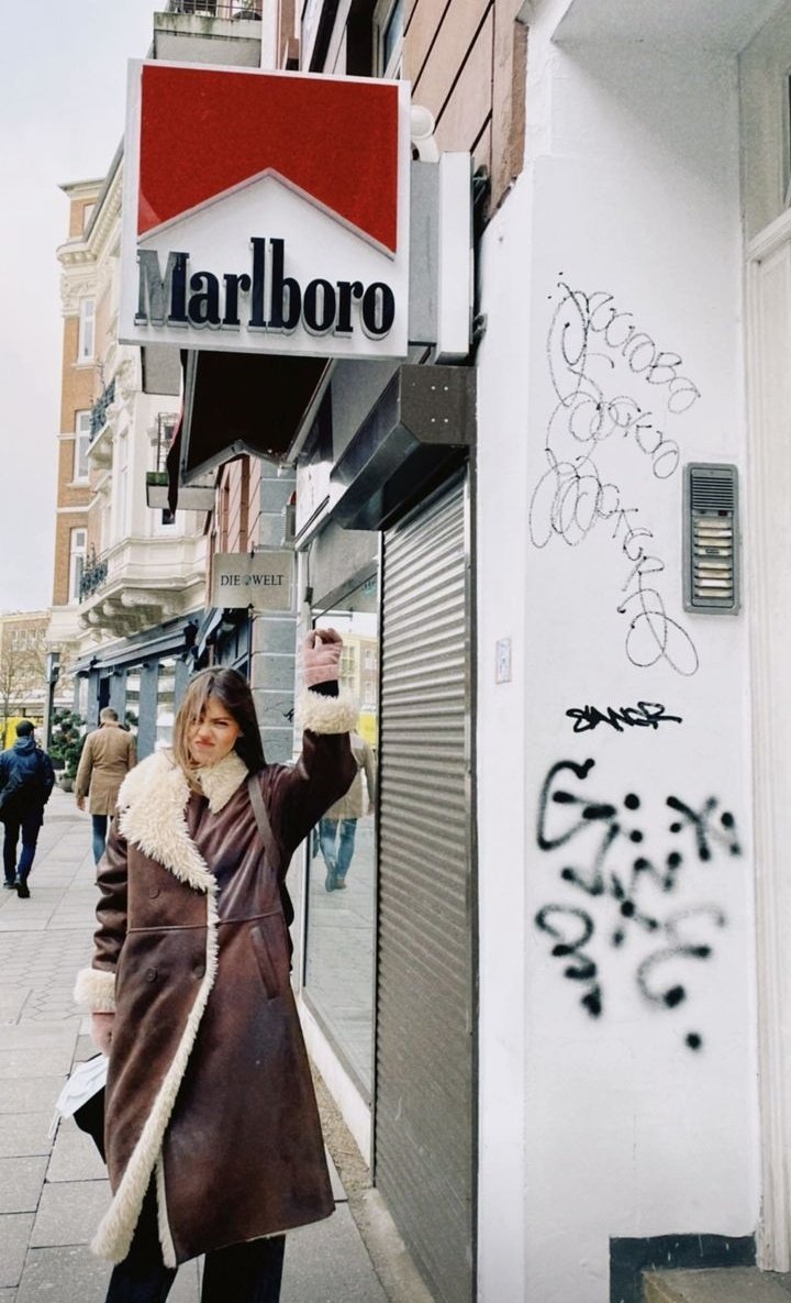 alenayy_'s tweet photo. soyadımla ses benzerliği var cart curt dedikten sonra aslimalbora 🥰 https://t.co/y1894ou1HY