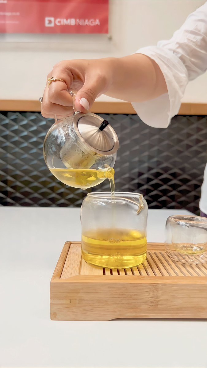 zavonturir's tweet image. #HandinFrame ✨