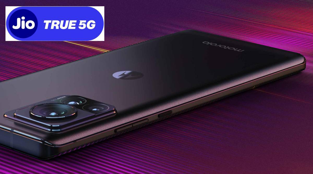 TacticalPromo's tweet photo. List of Motorola smartphones that support Jio 5G network in India - The Indian Express https://t.co/4dla91KE2D https://t.co/HAmzb2S9o3