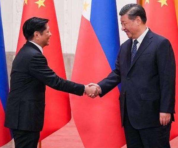 China, Philippines vow 'friendly' handling of maritime spats dlvr.it/SgQmRC