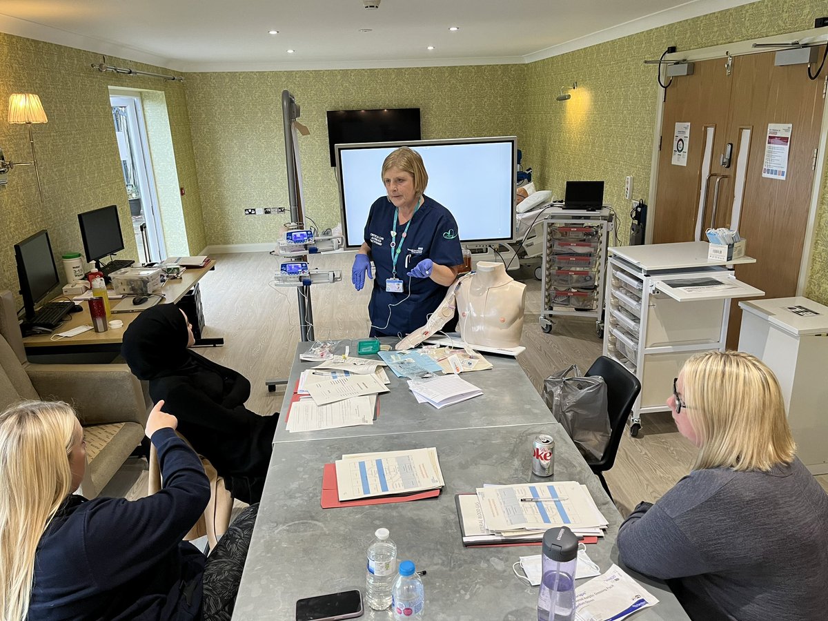 Critoutreachtgh's tweet image. Management of the Acute Patient,Theatre Training Day 
@BevlindsayBl @JanetCordwell @AndrewD67281977 
#learning #enhancedskills #practicalworkshops