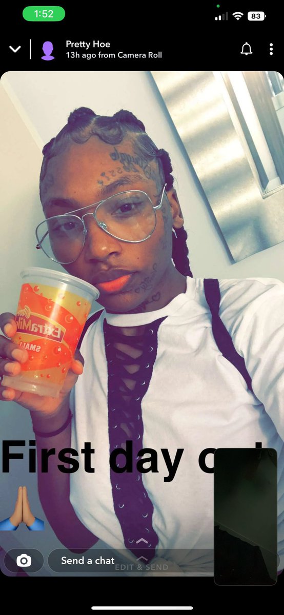 finegirl_nyy's tweet photo. look who finally out of jail yall 😭😭😭😭😭😭😭🤣🤣🤣 https://t.co/weXk9aZzGD