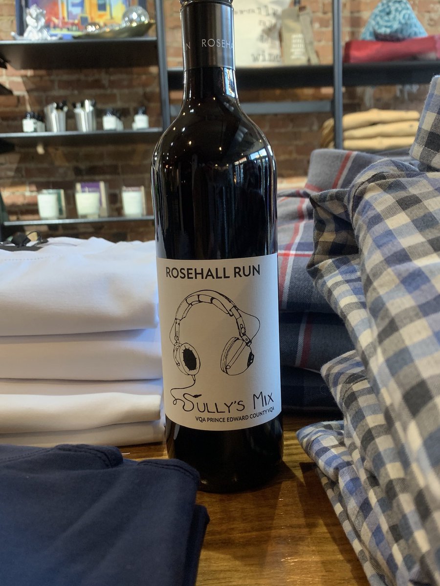 CountySips's tweet image. A lovely blend of Pinot Noir, Tempranillo &amp;amp; a touch of Chardonnay available at Curate Social in @downtownktown @Rosehall_Run @PECWines