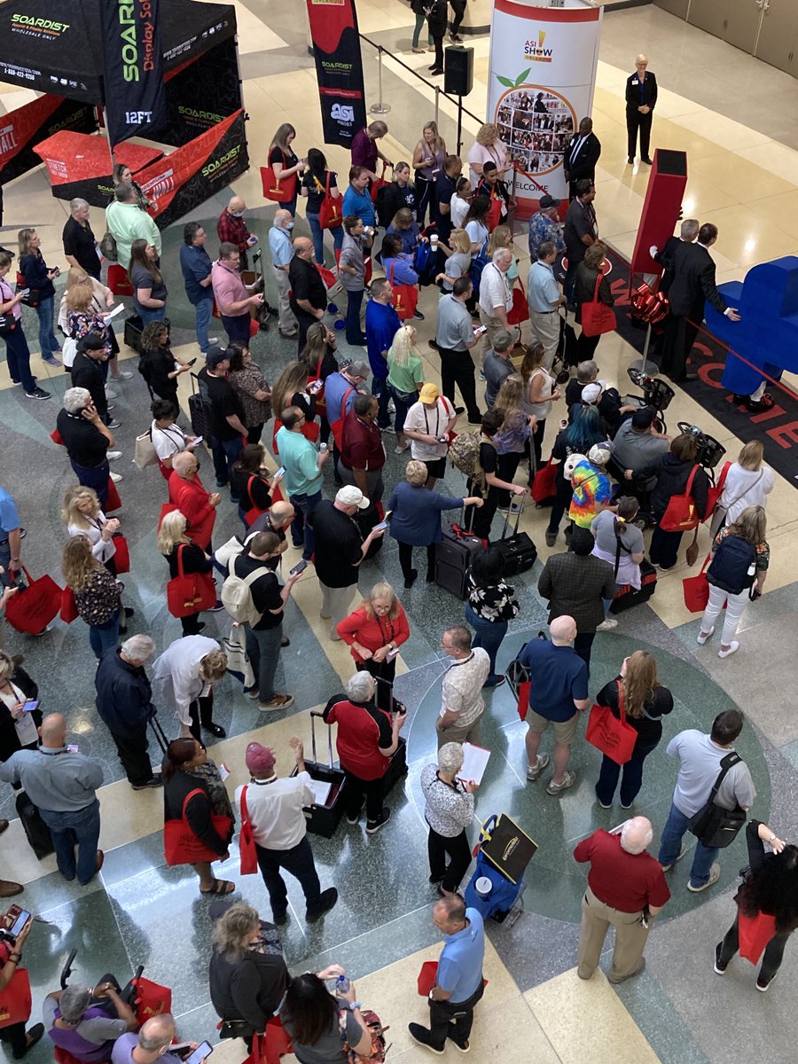 The crowd is ready to hit the show floor at #asiorlando.