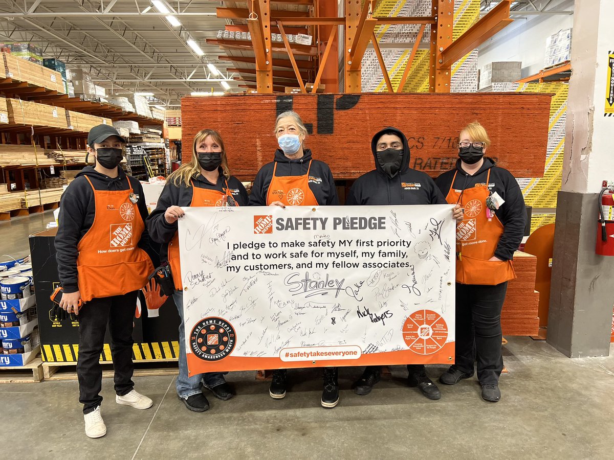 Melissa Randall tweet media